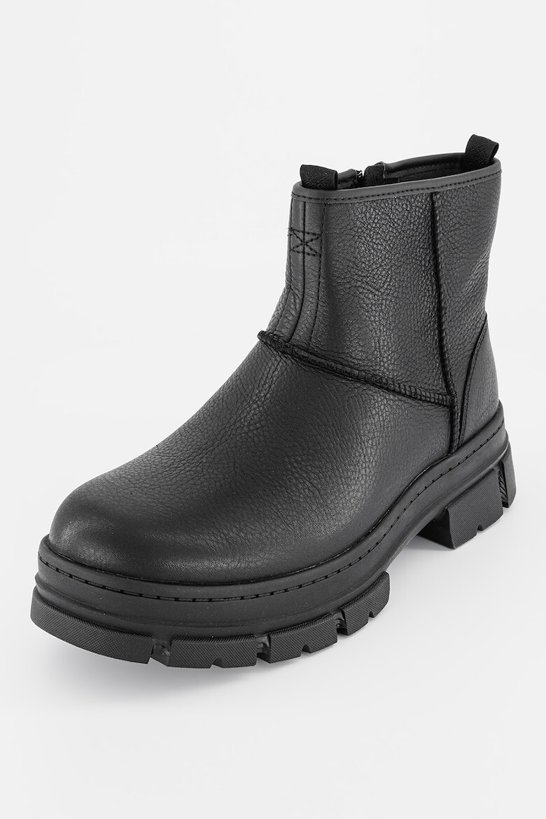 UGG Непромокаеми кожени мокасини - Pepit.bg