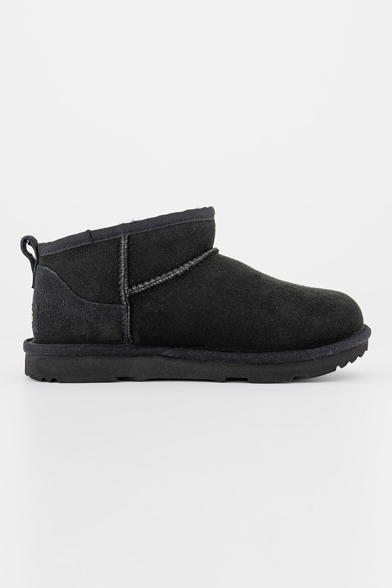 UGG Непромокаеми велурени боти Classic Mini II - Черен - Pepit.bg