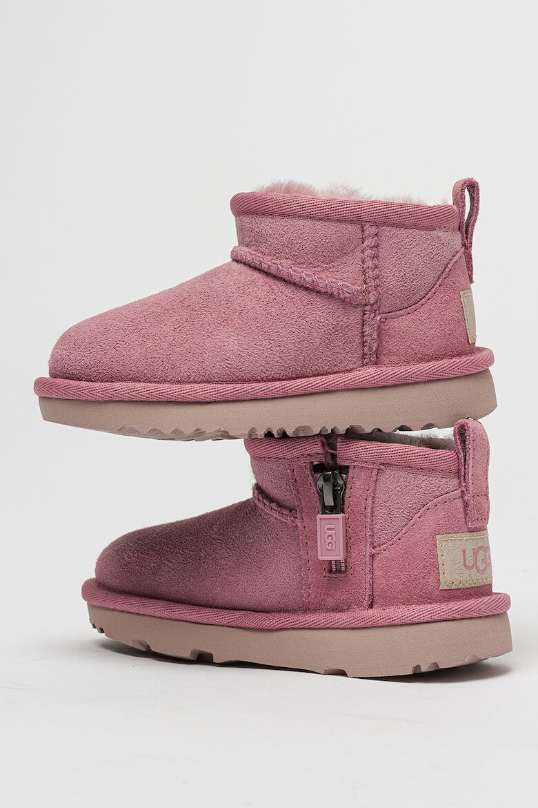 UGG Непромокаеми велурени боти Classic Ultra Mini - Pepit.bg