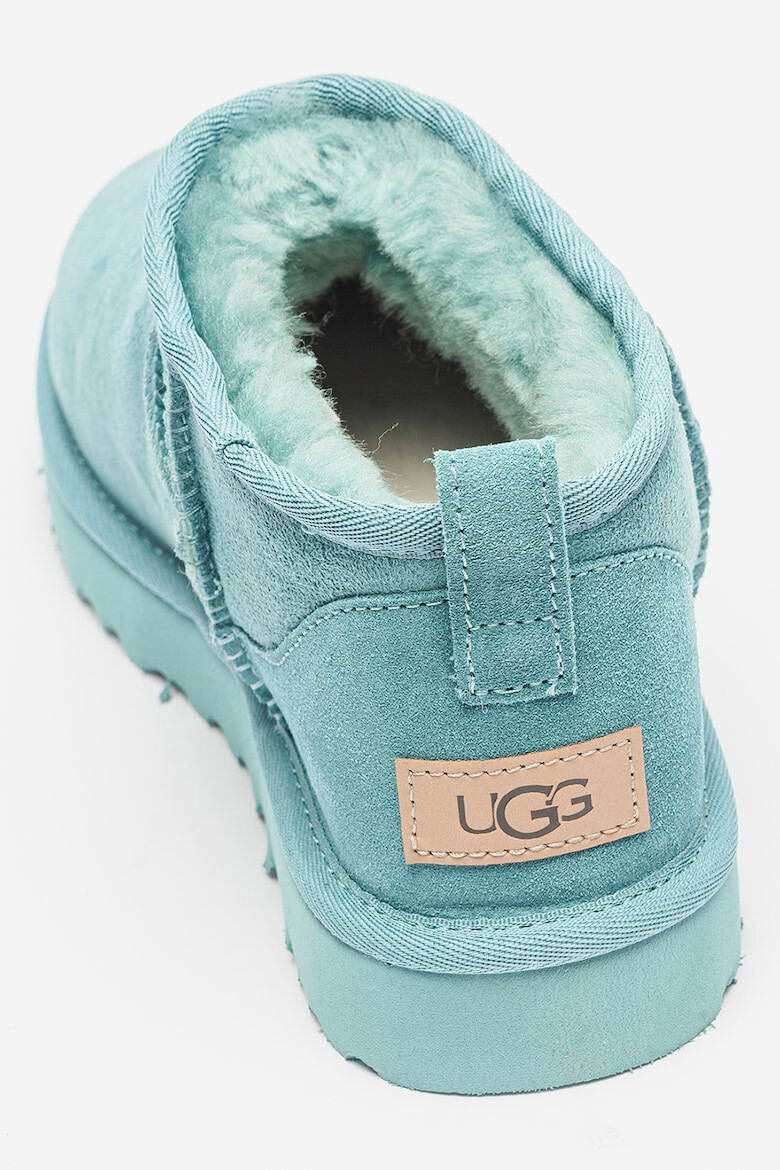 UGG Непромокаеми велурени боти Classic Ultra Mini - Pepit.bg