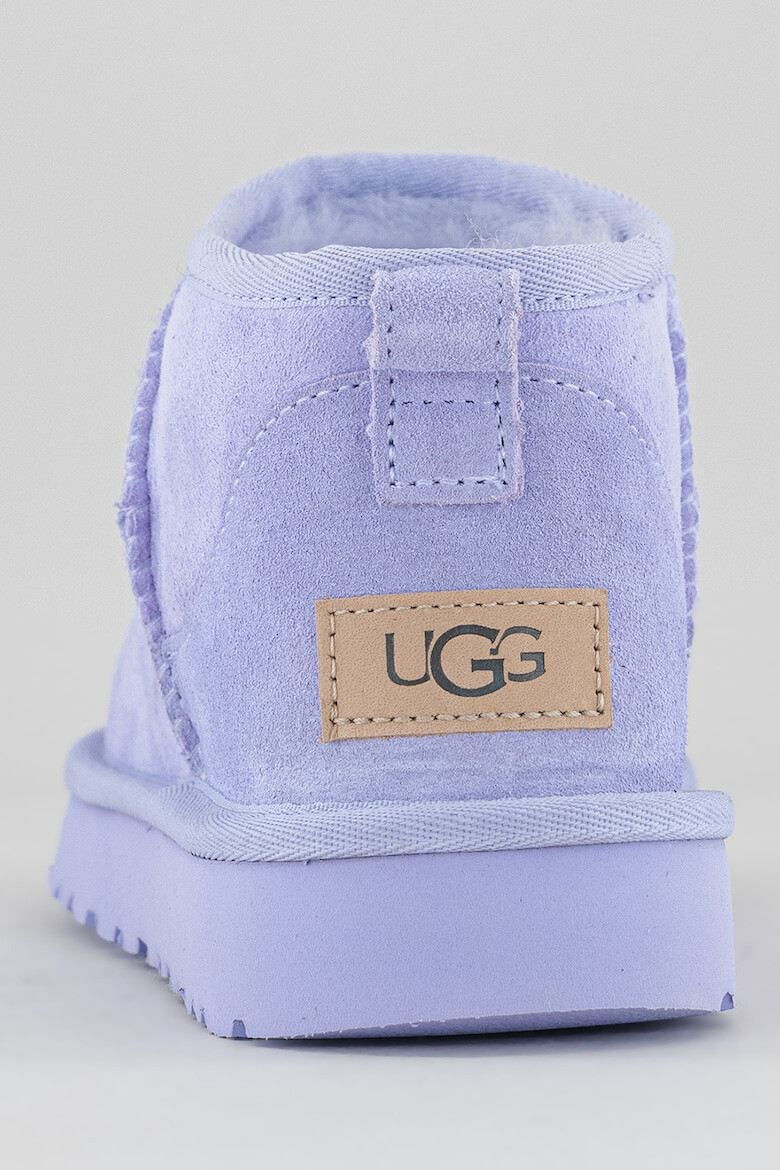 UGG Непромокаеми велурени боти Classic Ultra Mini - Pepit.bg