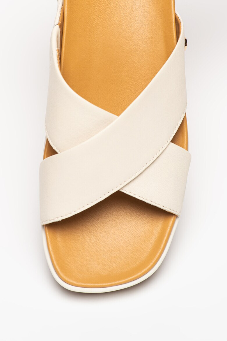 UGG Омекотени кожени чехли Emily - Pepit.bg