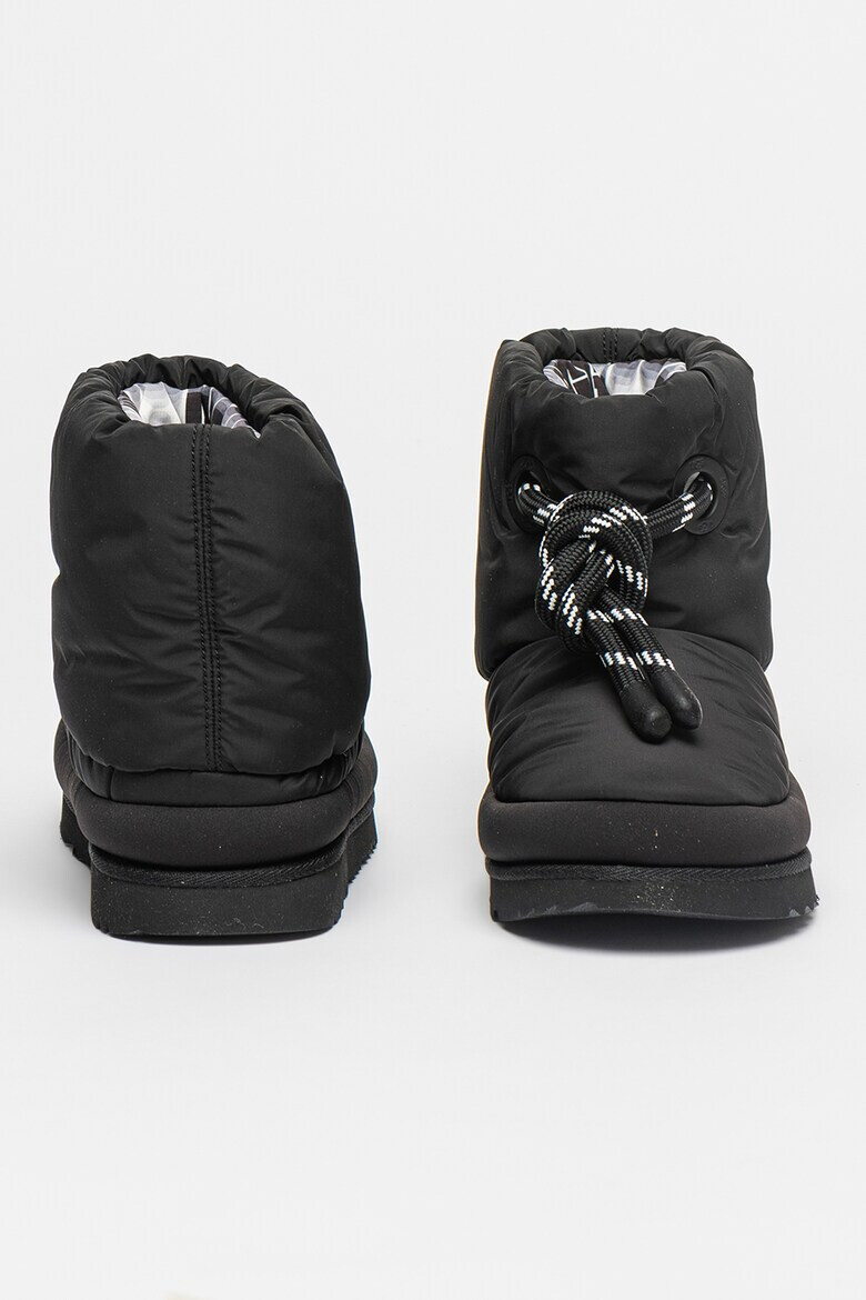 UGG Подплатени боти Classic - Pepit.bg