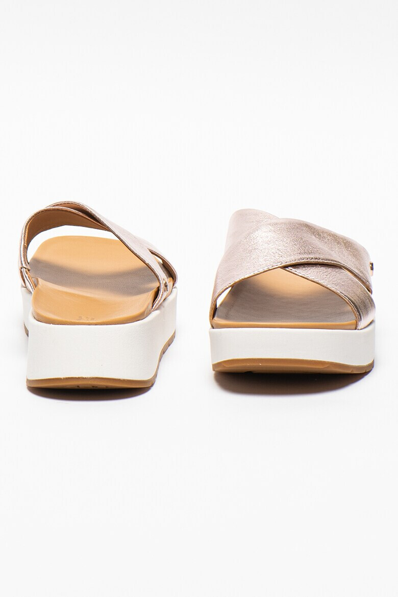 UGG Скосени кожени чехли Emily - Pepit.bg
