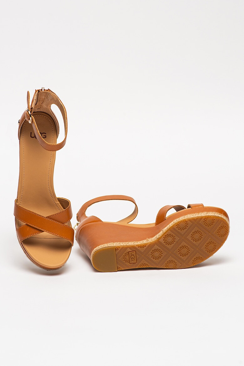 UGG Скосени кожени сандали Ezrah - Pepit.bg