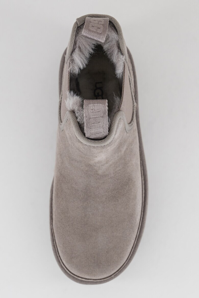 UGG Велурени боти Chelsea Neumel с равна платформа - Pepit.bg