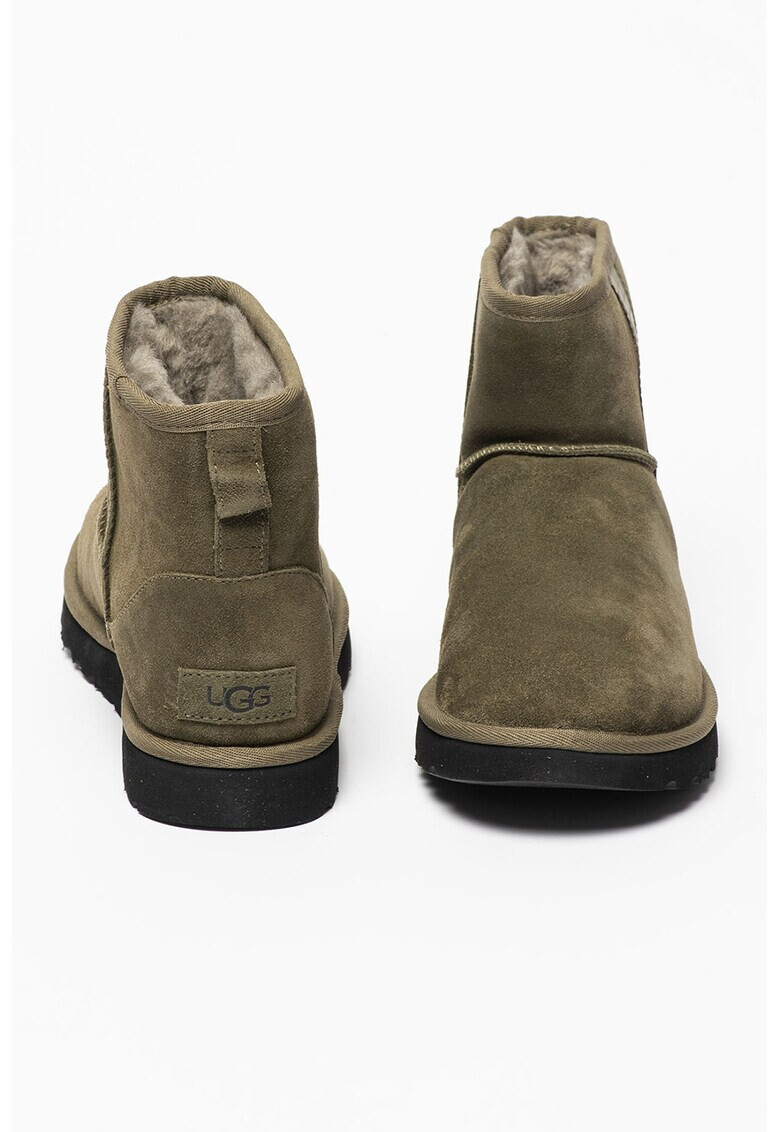 UGG Кожени боти Classic Mini - Pepit.bg