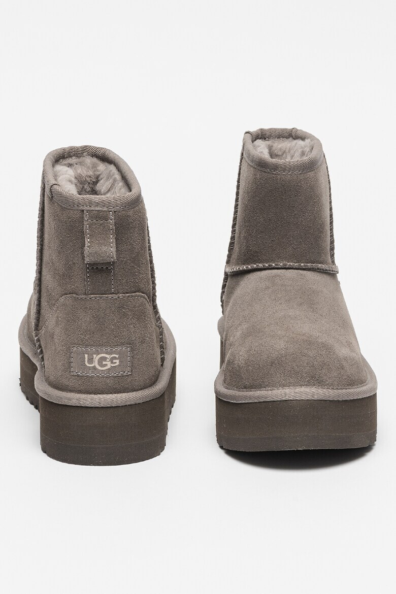 UGG Велурени боти Classic Mini - Pepit.bg