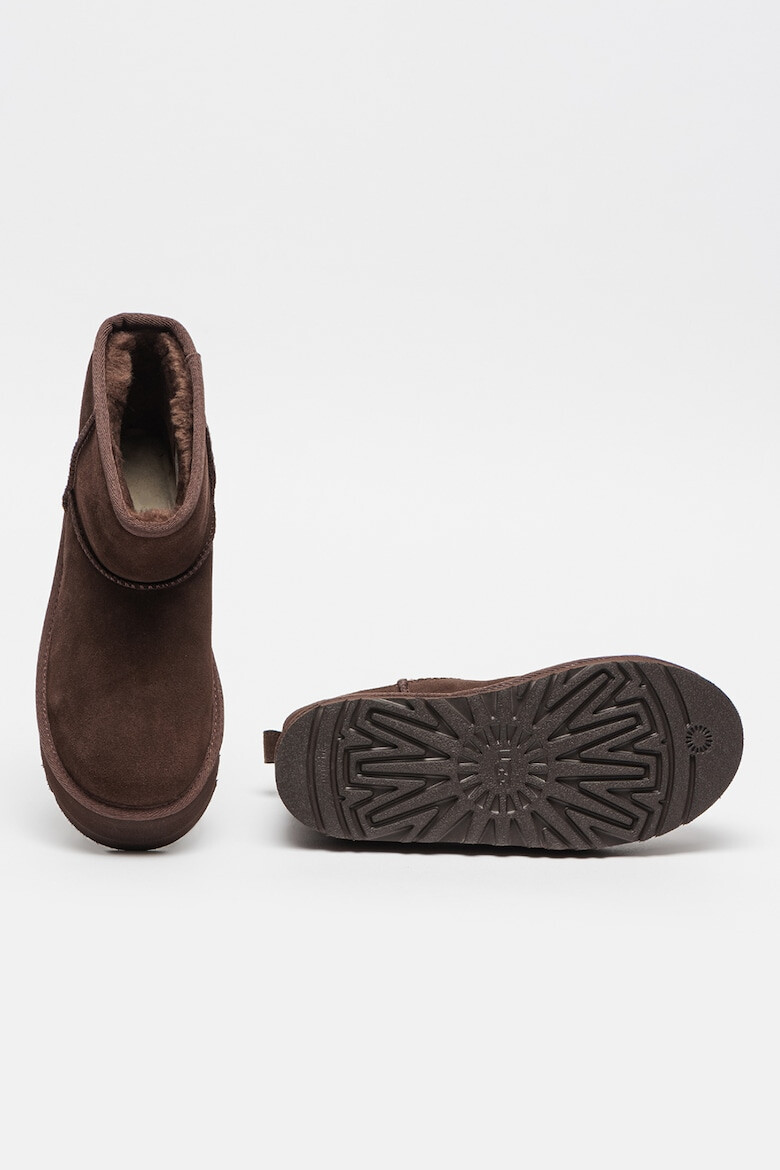 UGG Велурени боти Classic Mini - Pepit.bg