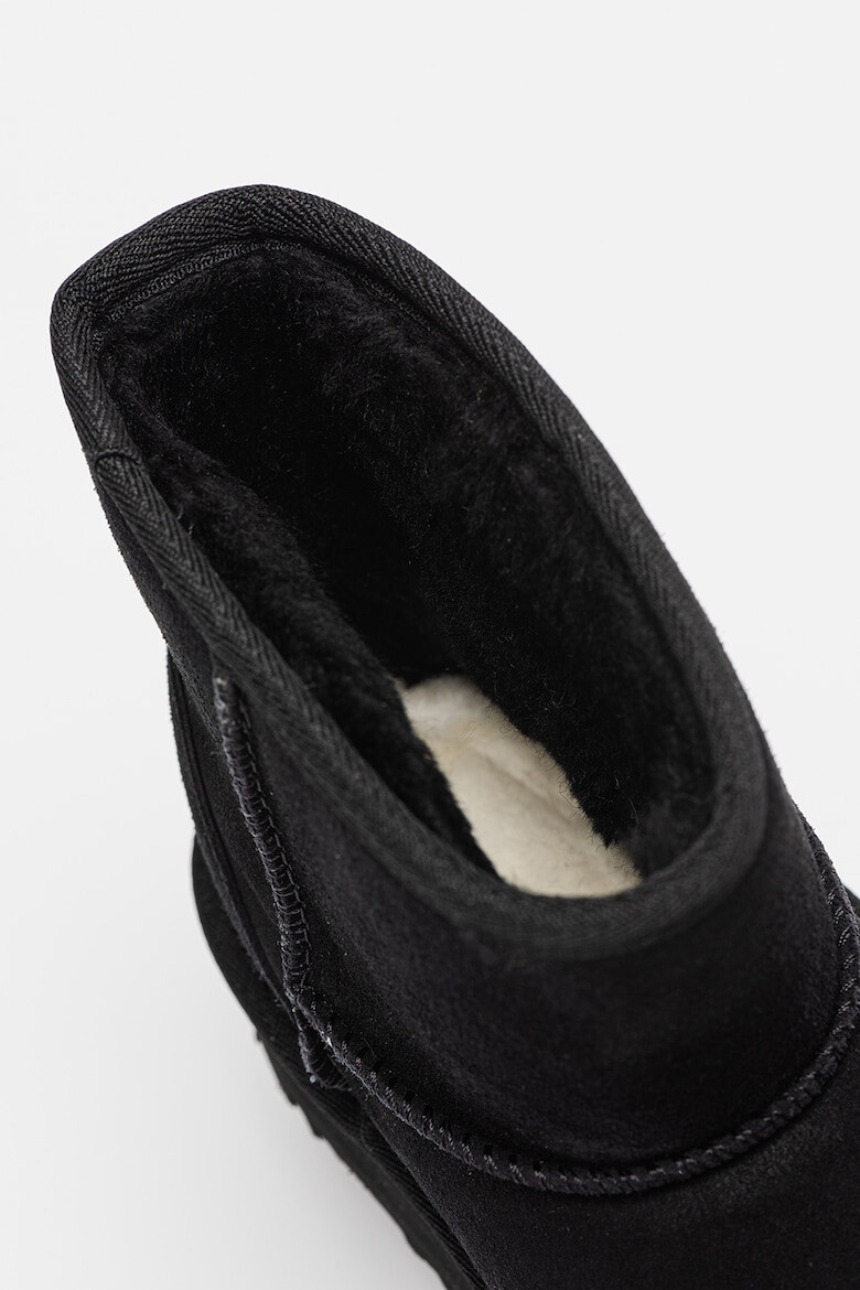 UGG Велурени боти Classic Mini - Pepit.bg