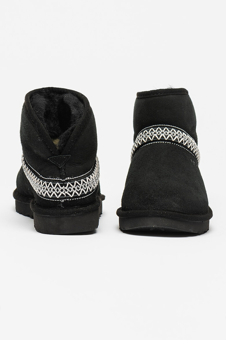 UGG Велурени боти Classic Mini Crescent - Pepit.bg