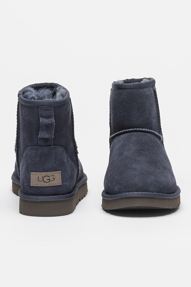 UGG Велурени боти Classic Mini II - Pepit.bg