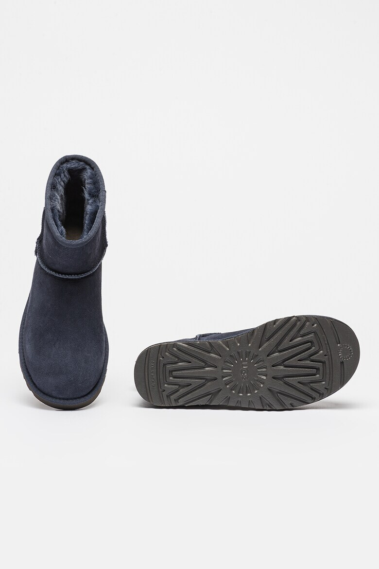 UGG Велурени боти Classic Mini II - Pepit.bg