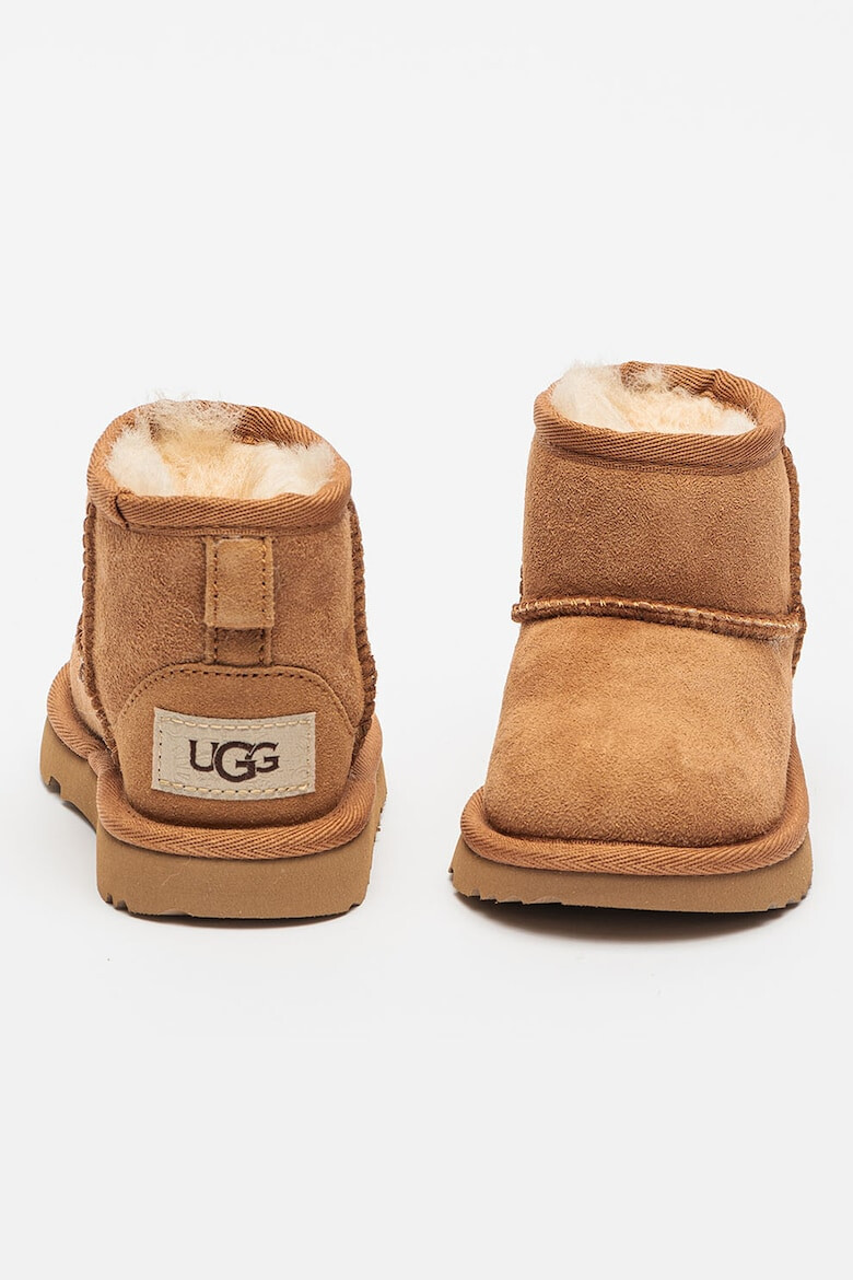 UGG Велурени боти Classic Mini II с лесно обуване - Камел - Pepit.bg