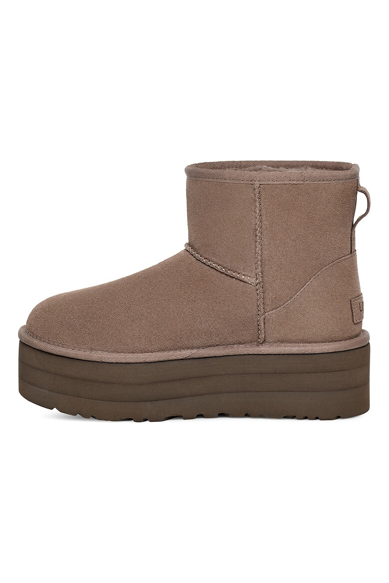 UGG Велурени непромокаеми боти Classic Mini с равна платформа - Pepit.bg