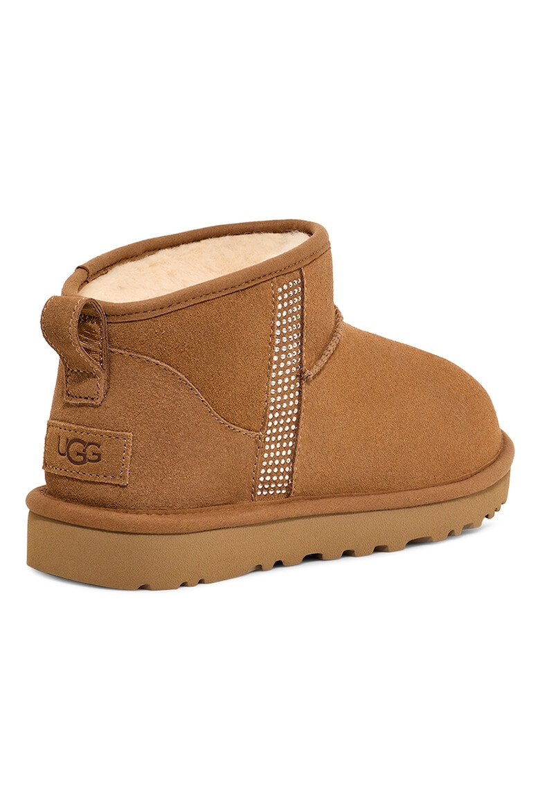 UGG Велурени боти Classic Ultra Bl с декоративни камъни - Pepit.bg