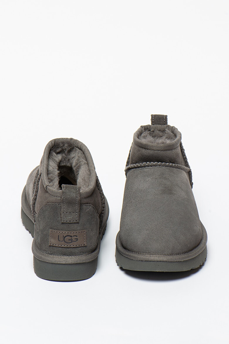 UGG Велурени боти Classic Ultra Mini - Pepit.bg