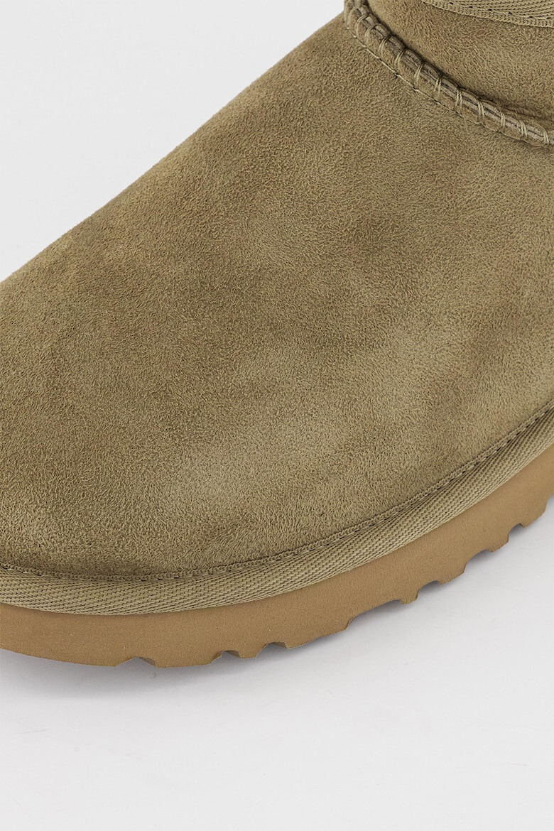 UGG Велурени боти Classic Ultra Mini - Pepit.bg