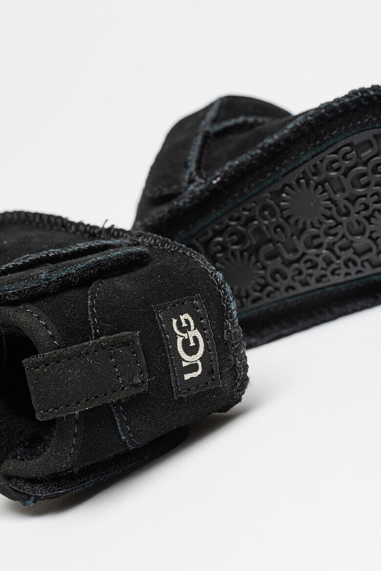 UGG Велурени боти Classic Ultra Mini - Черен - Pepit.bg