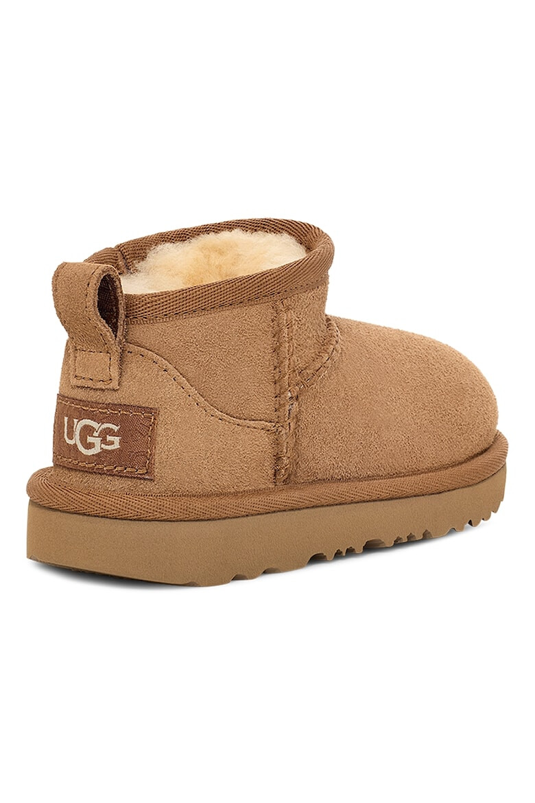 UGG Непромокаеми велурени боти Classic Ultra Mini - Pepit.bg