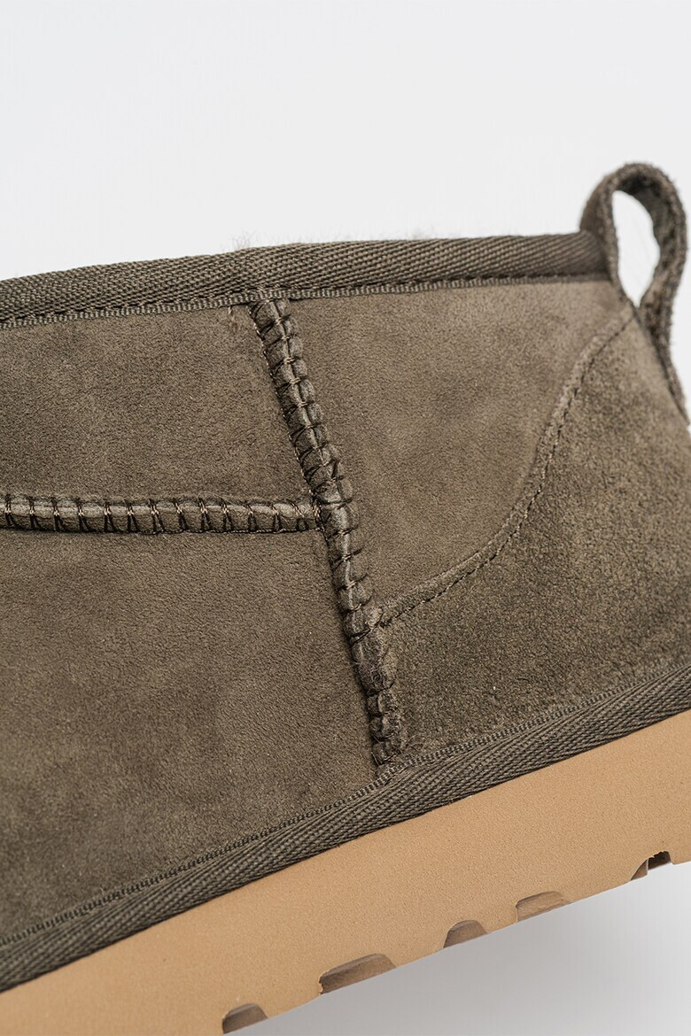 UGG Велурени боти Classic Ultra Mini - Pepit.bg