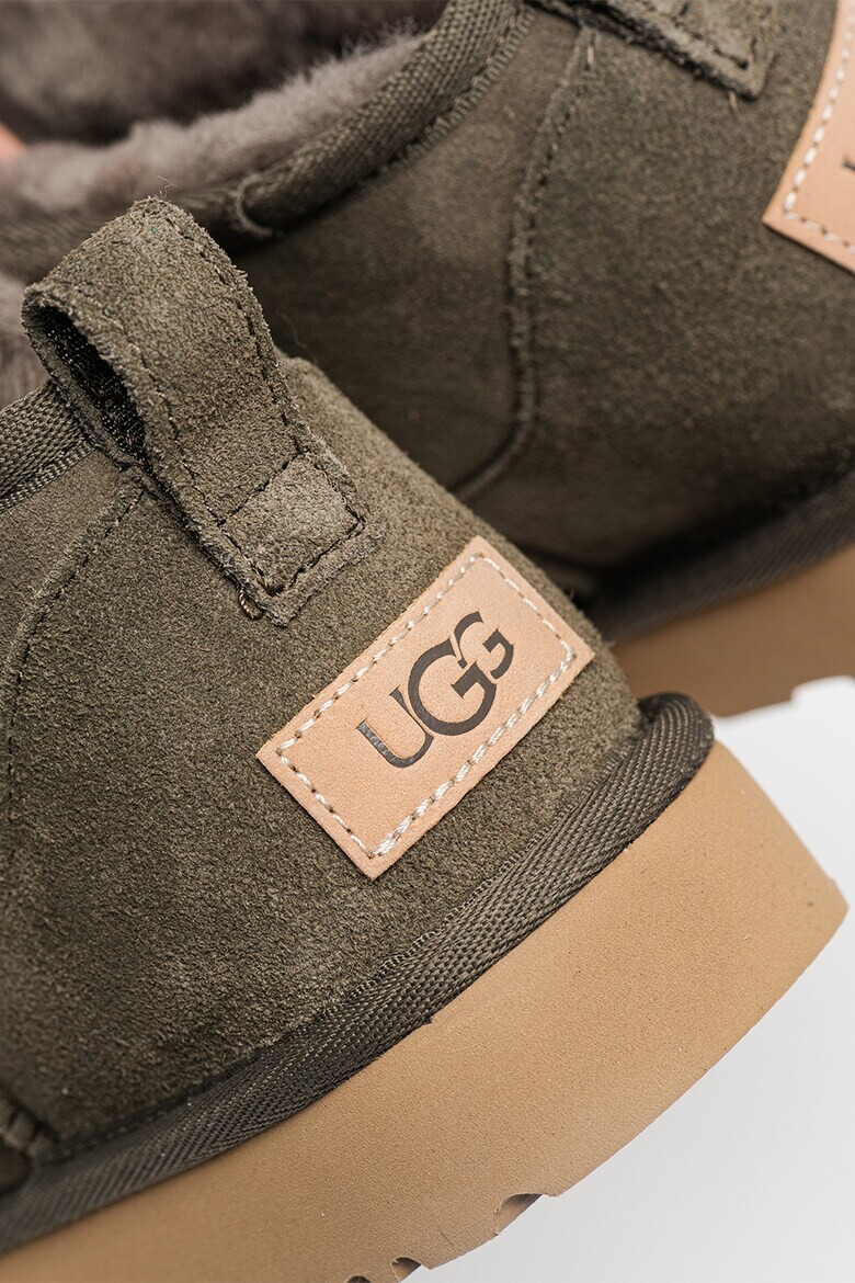 UGG Велурени боти Classic Ultra Mini - Pepit.bg