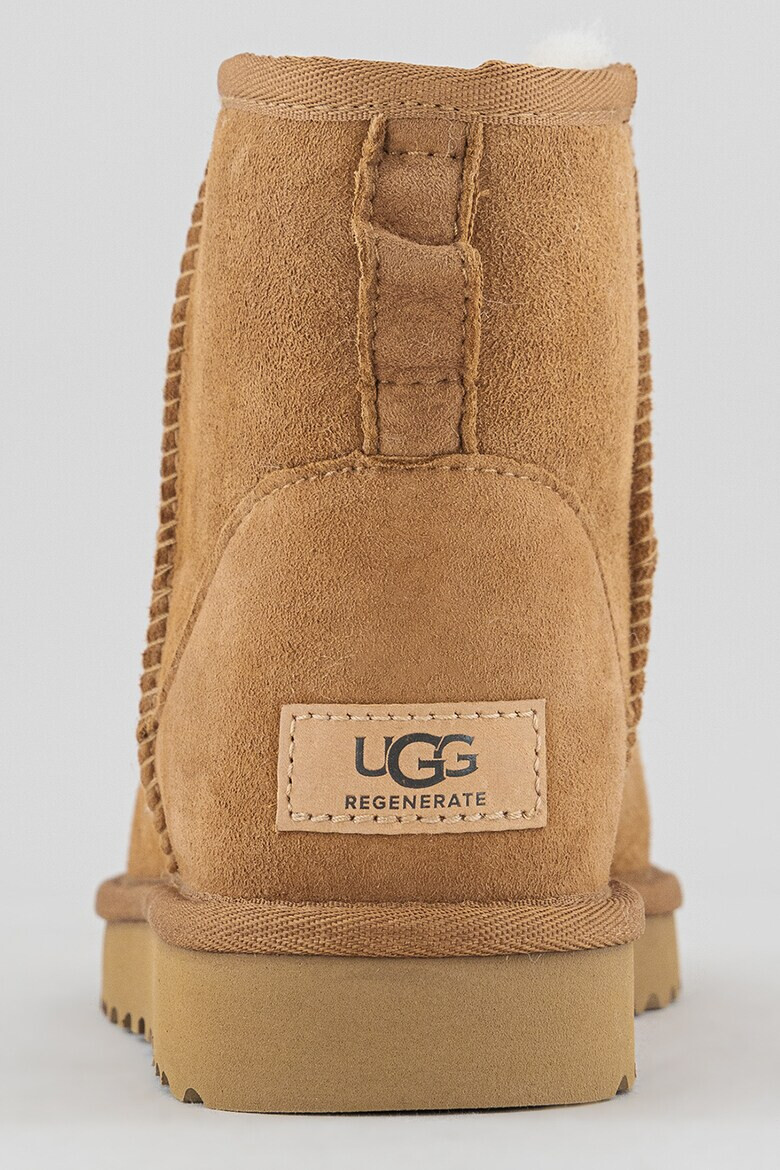 UGG Велурени боти Mini Regenerate - Pepit.bg