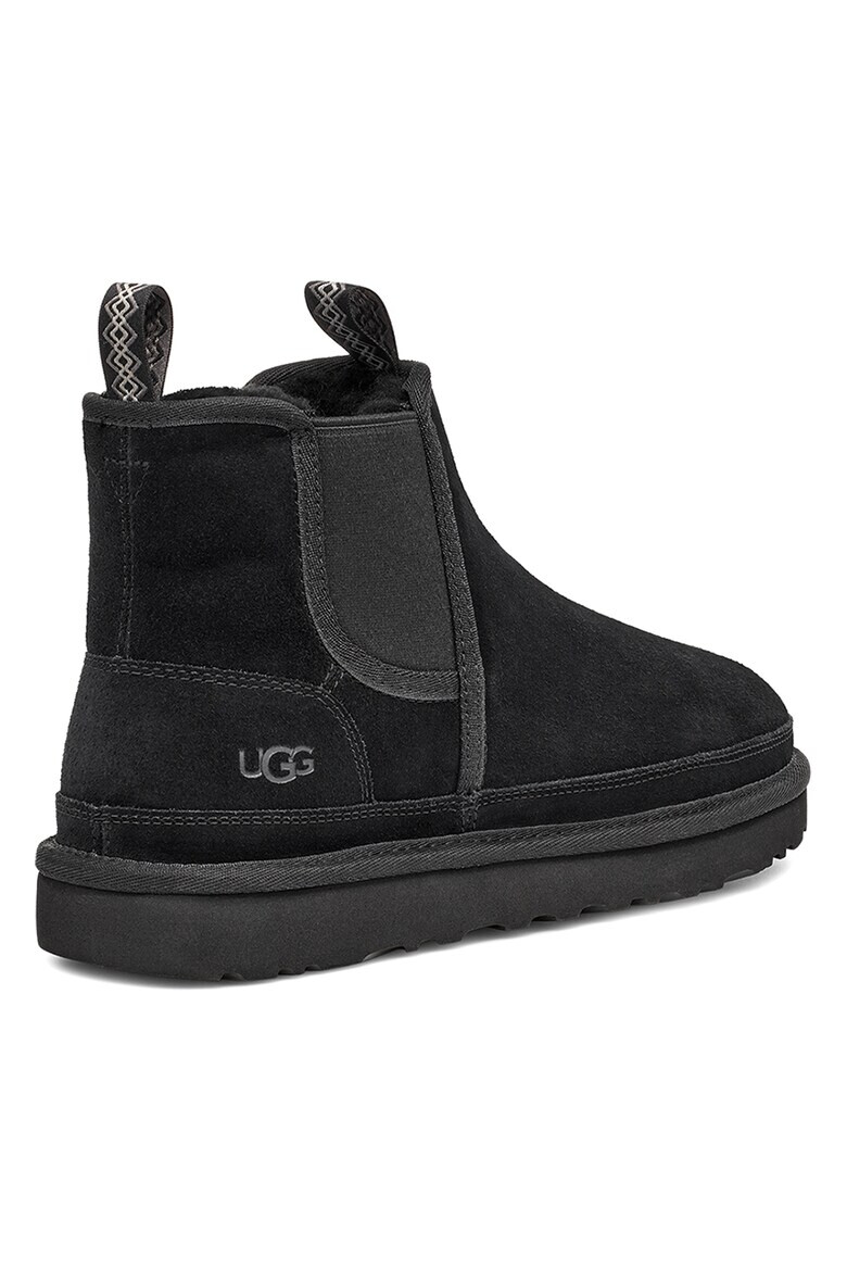 UGG Велурени боти Neumel Chelsea - Черен - Pepit.bg
