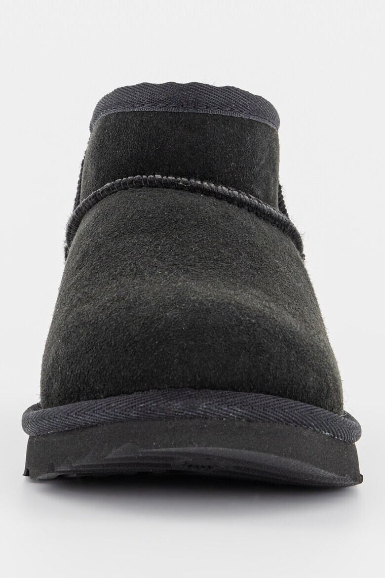UGG Велурени ботуши Classic Ultra Mini - Pepit.bg