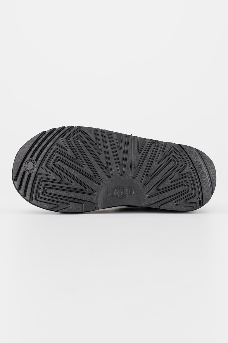 UGG Велурени ботуши Classic Ultra Mini - Pepit.bg