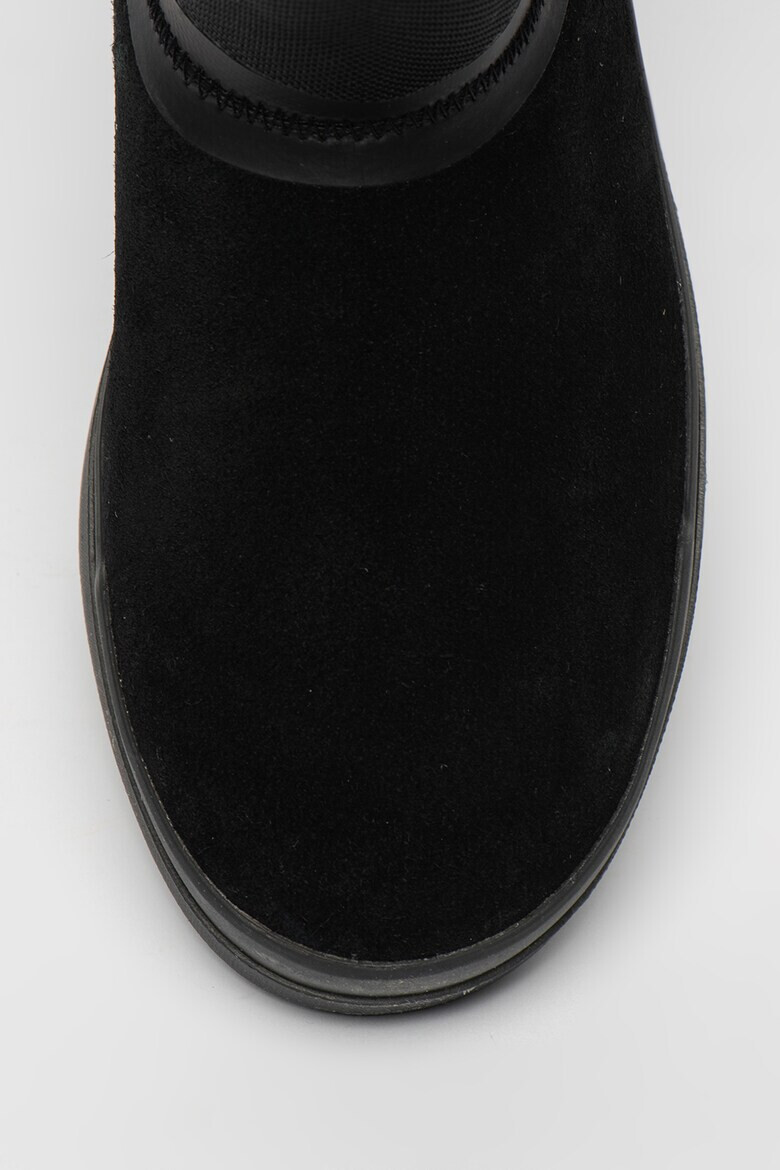 UGG Велурени зимни боти Classic Tech Mini с текстил - Pepit.bg