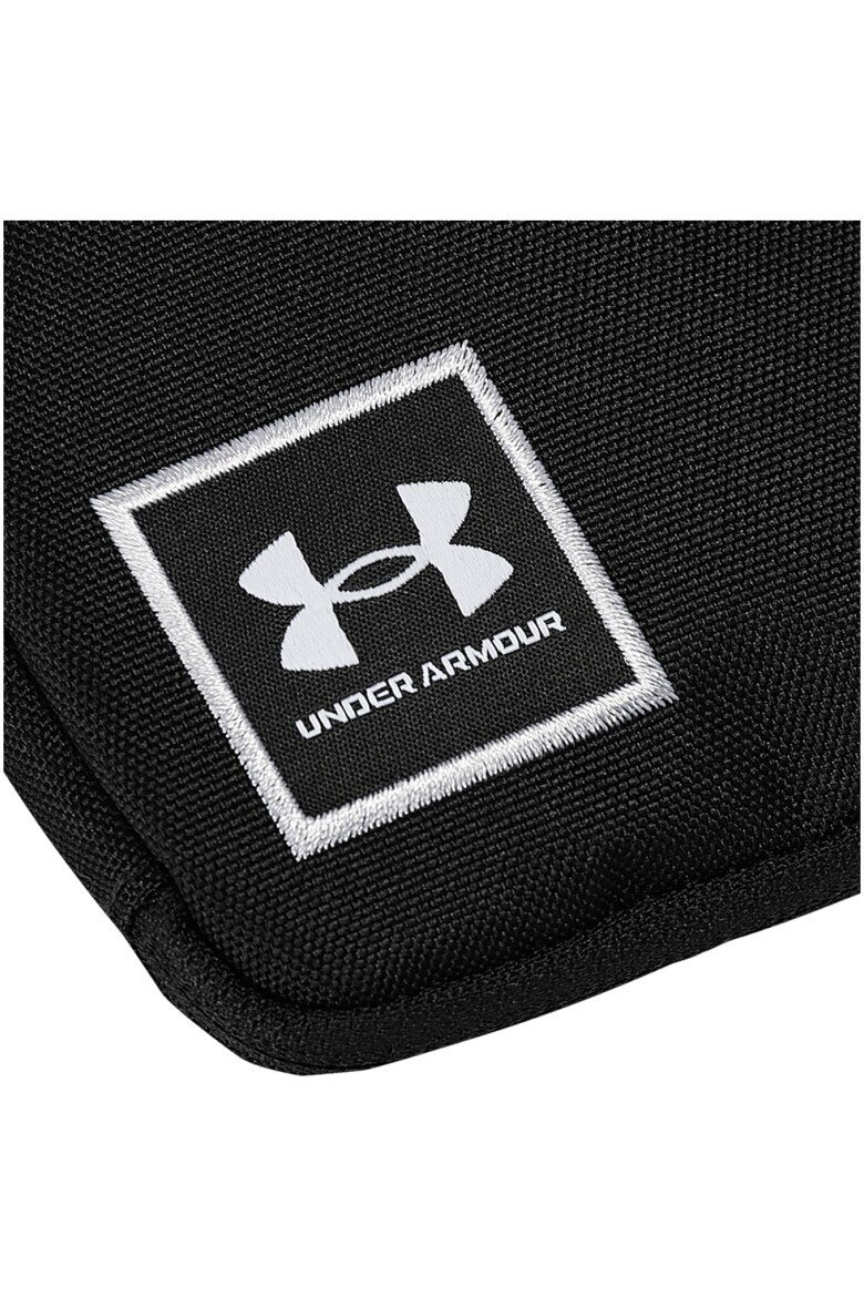 Under Armour Чанта Loudon с цип - Pepit.bg