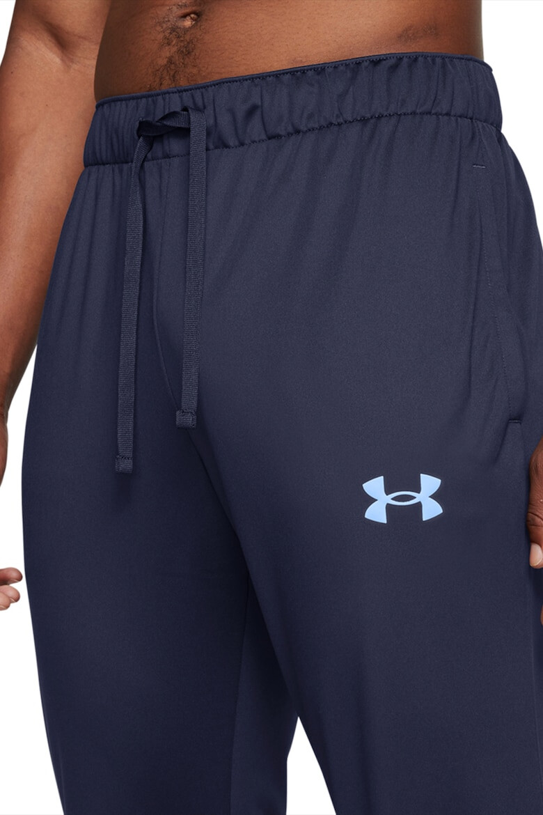 Under Armour Фитнес екип Emea с контрастен панел - Pepit.bg