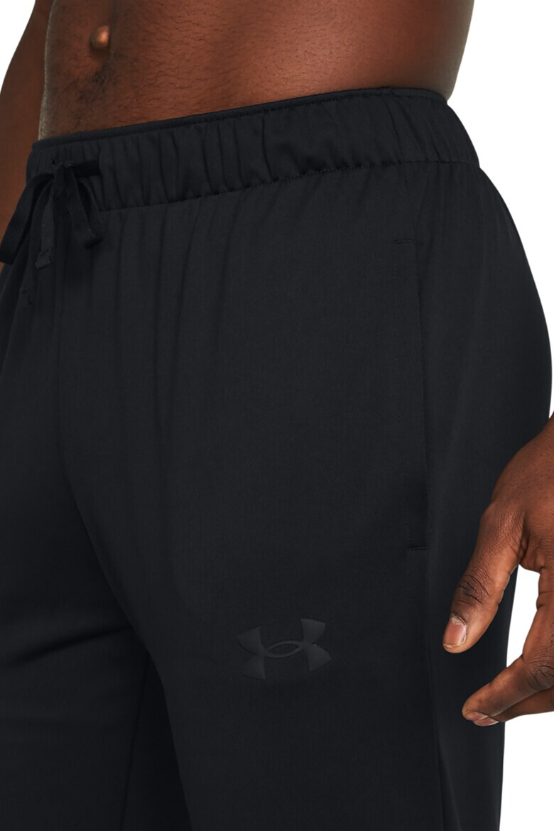 Under Armour Фитнес екип Emea с контрастен панел - Pepit.bg