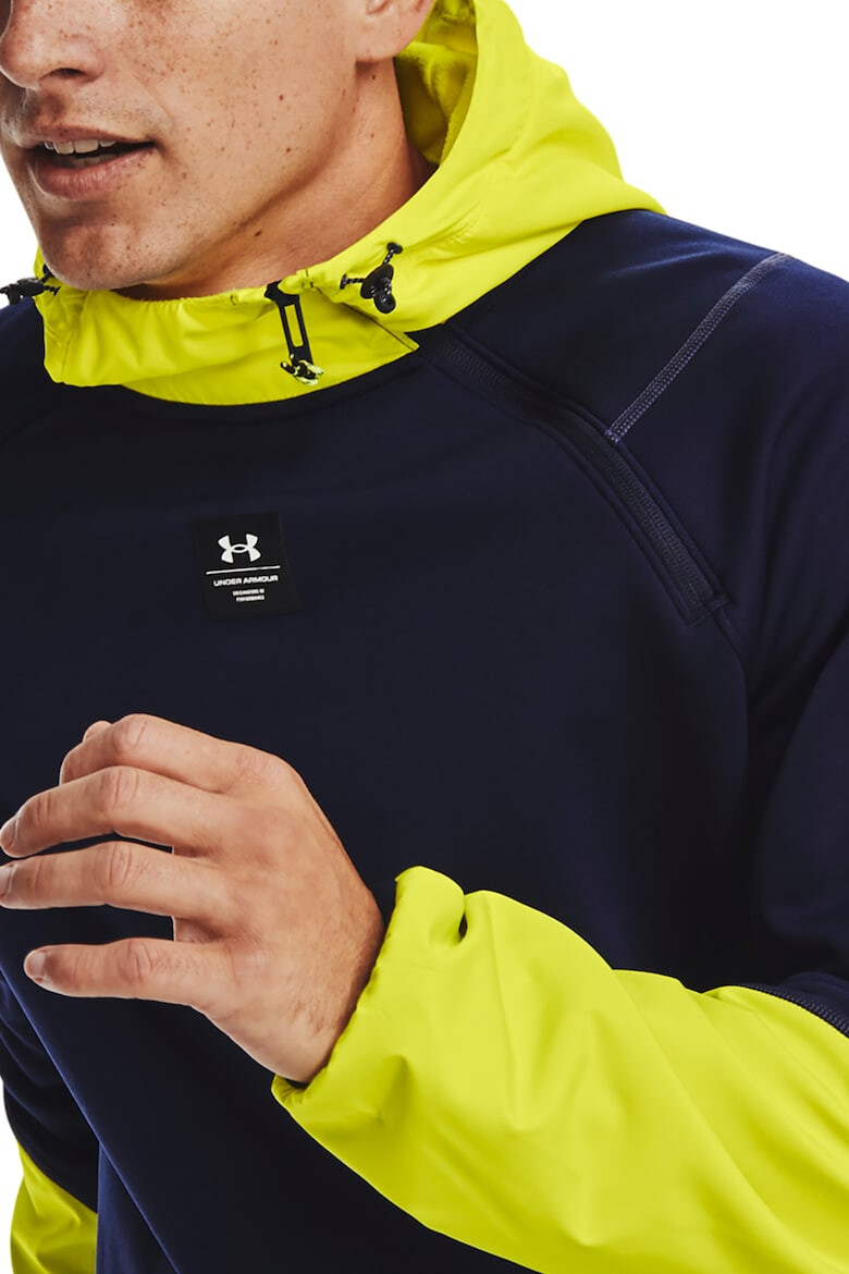 Under Armour Фитнес худи Rush с контрасти - Pepit.bg