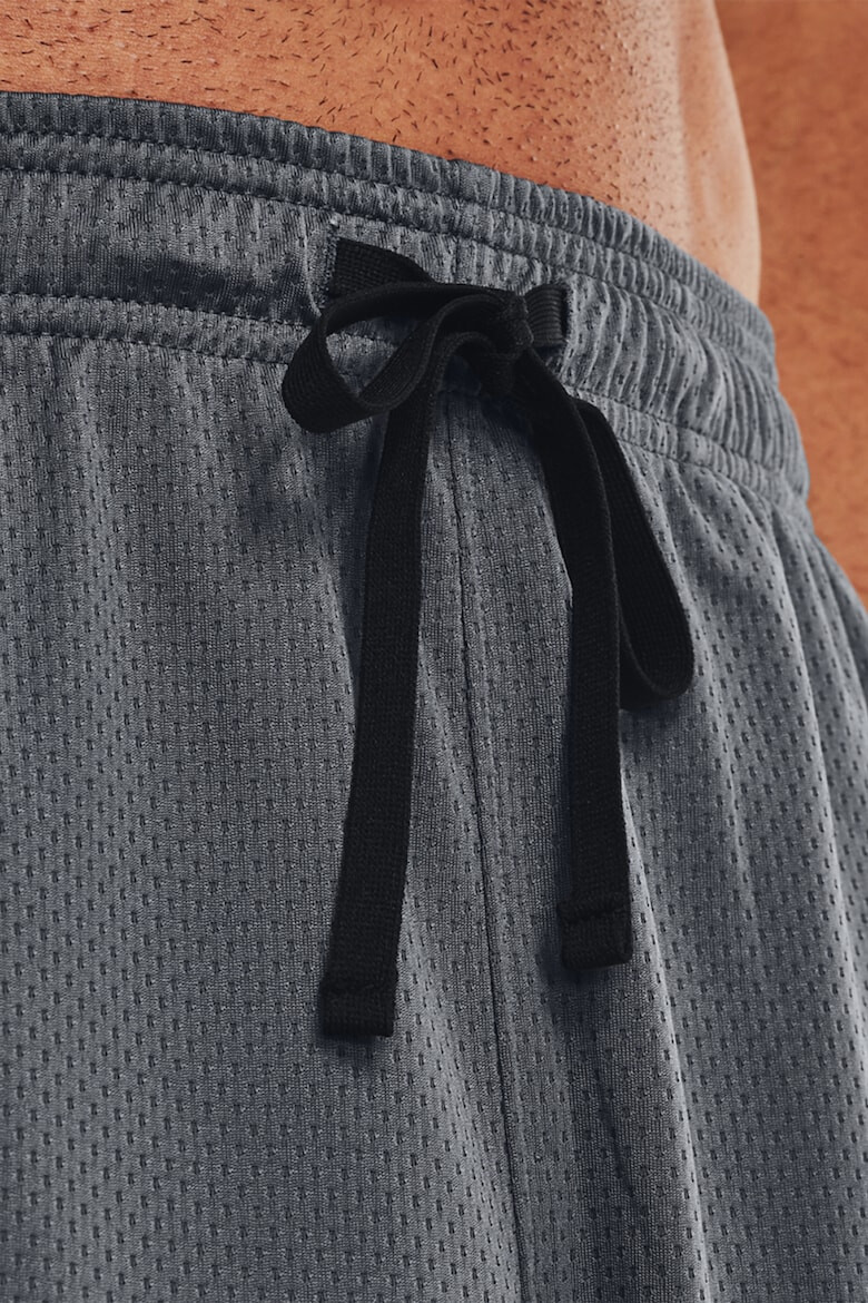 Under Armour Фитнес шорти с Tech™ с джобове - Pepit.bg
