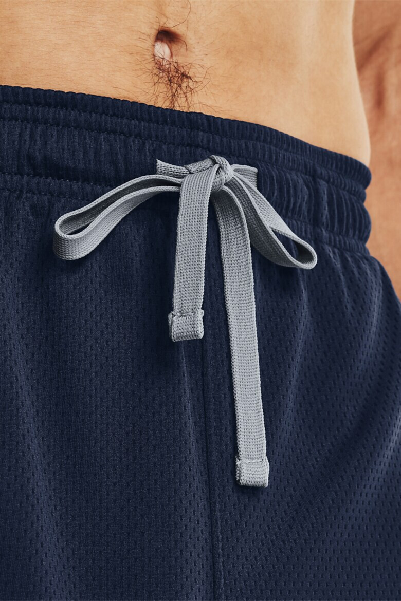 Under Armour Фитнес шорти с Tech™ с джобове - Pepit.bg