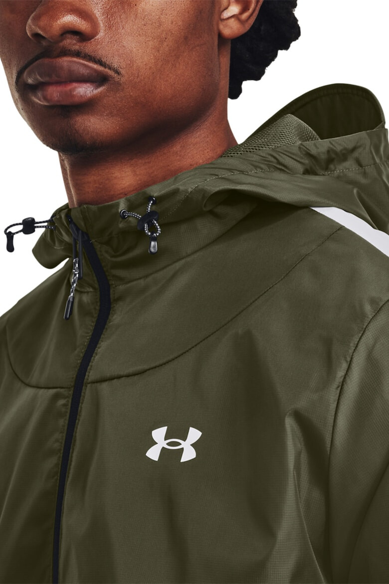 Under Armour Фитнес непромокаемо яке Legacy - Pepit.bg