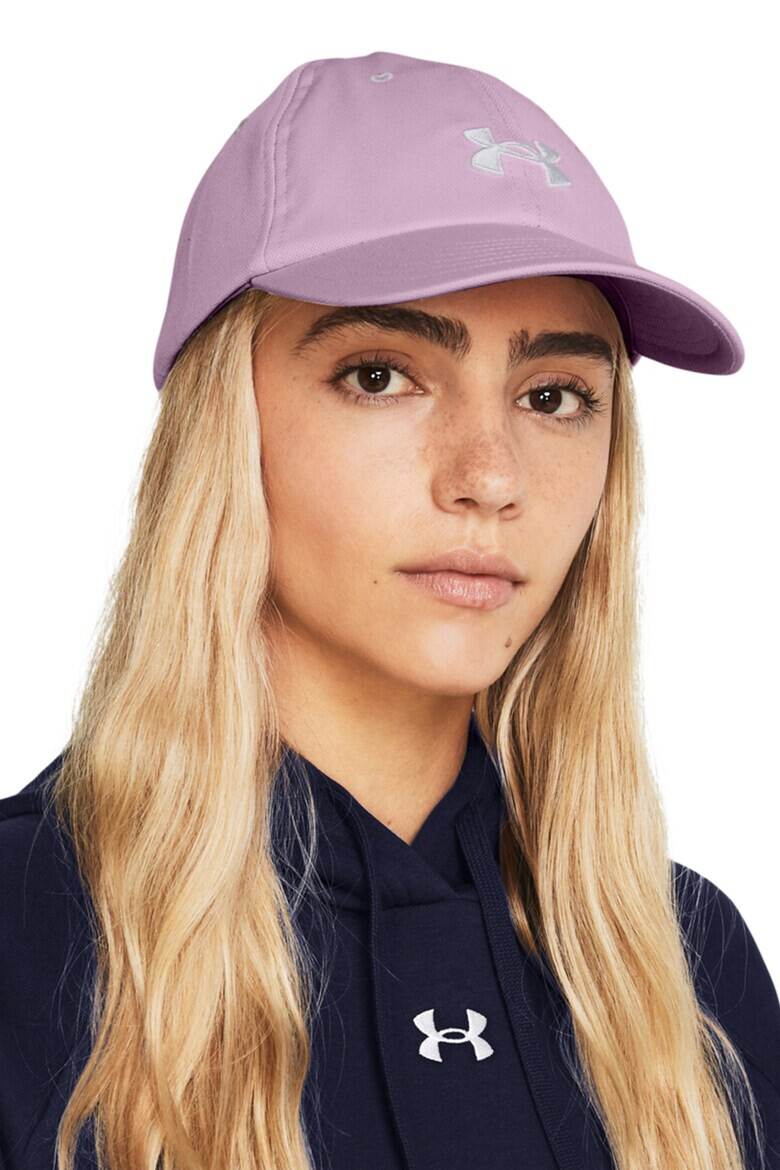 Under Armour Фитнес шапка Blitzing с лого - Pepit.bg