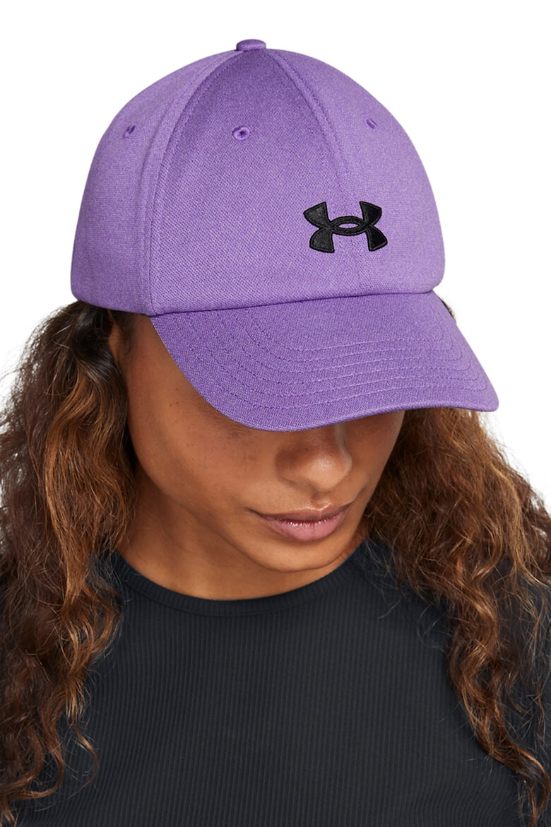 Under Armour Фитнес шапка Blitzing с лого - Pepit.bg