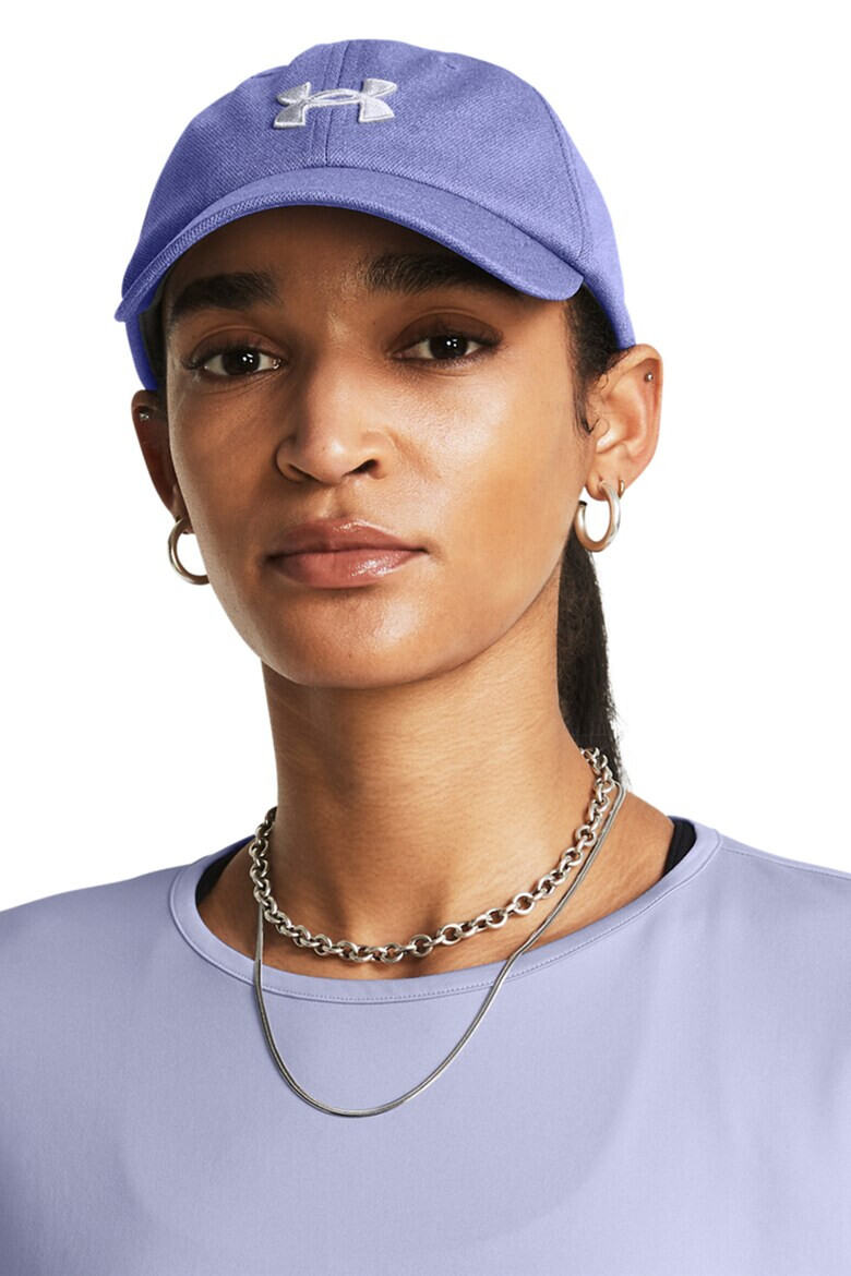 Under Armour Фитнес шапка Blitzing с лого - Pepit.bg
