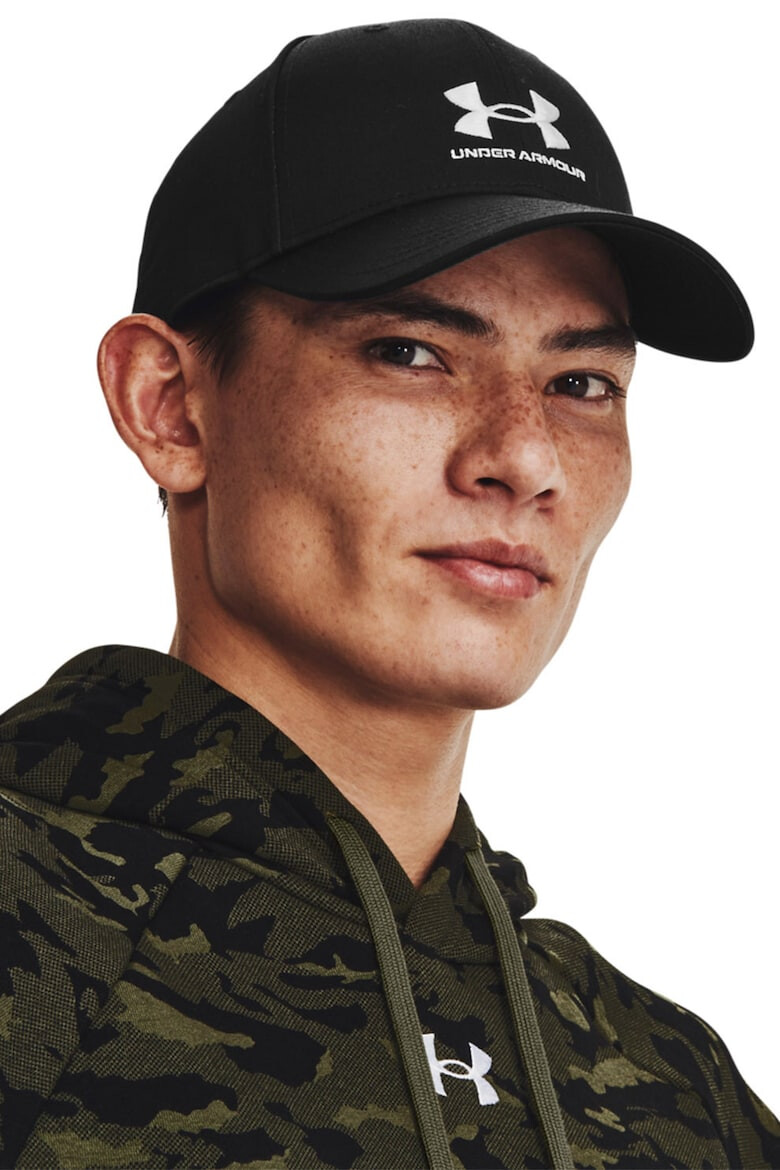 Under Armour Фитнес шапка с лого - Pepit.bg