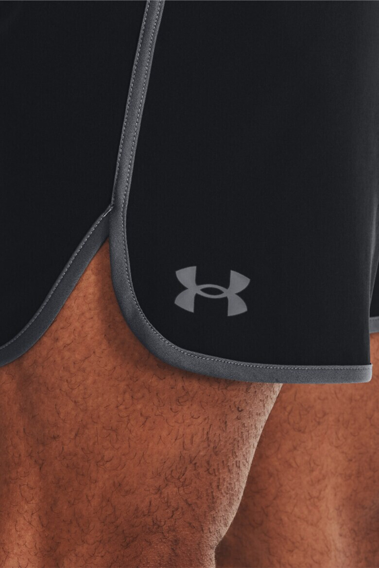 Under Armour Фитнес шорти HIIT - Pepit.bg