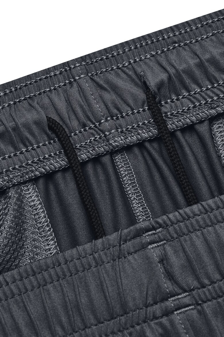 Under Armour Фитнес шорти Tech Vent - Pepit.bg