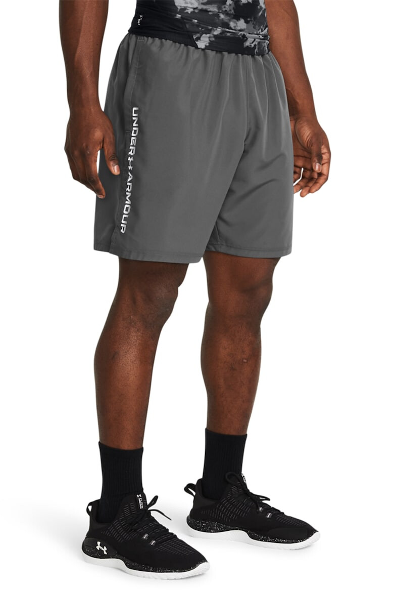 Under Armour Свободни фитнес шорти Tech™ - Pepit.bg