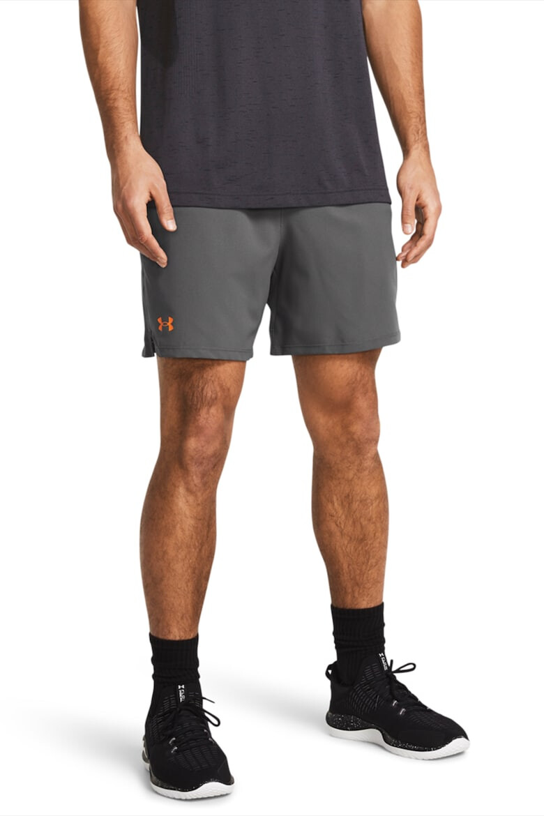 Under Armour Фитнес шорти Vanish с лого - Pepit.bg