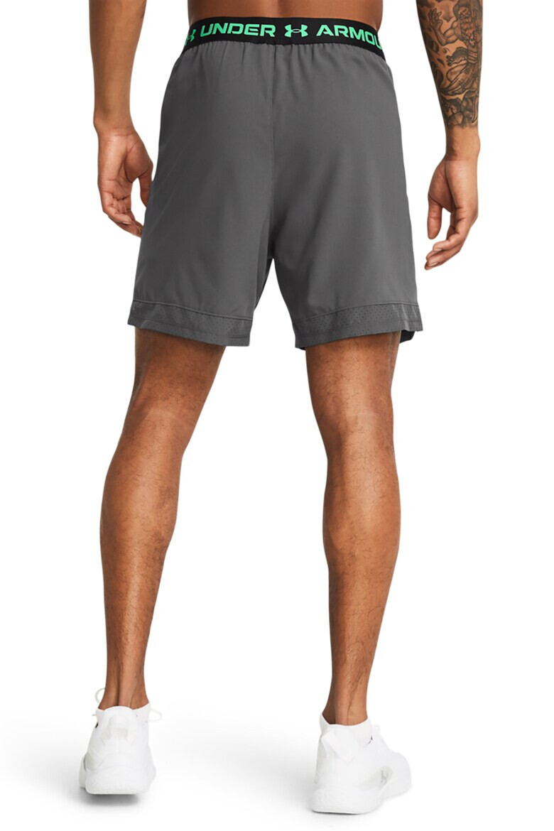 Under Armour Фитнес шорти Vanish с лого - Pepit.bg