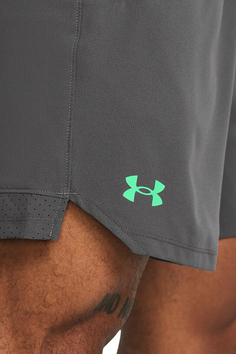 Under Armour Фитнес шорти Vanish с лого - Pepit.bg