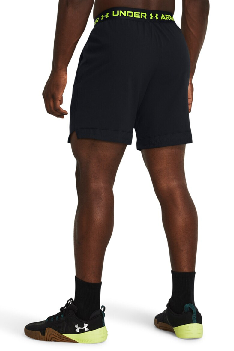 Under Armour Фитнес шорти Vanish с лого - Pepit.bg