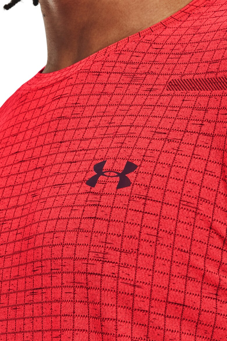 Under Armour Фитнес тениска Grid с безшевен дизайн - Pepit.bg